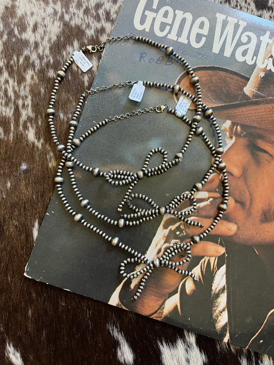 Navajo Pearl Bow Necklace
