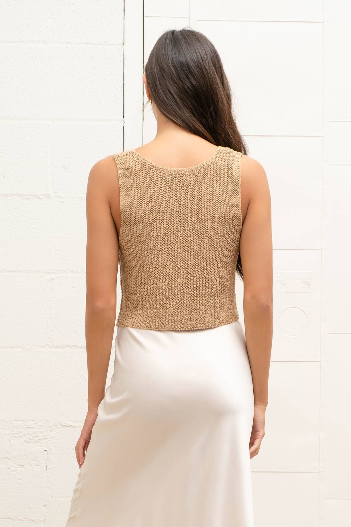 FRONT HOOK AND EYE KNIT SWEATER VEST: BLACK - Cluff CO LLC