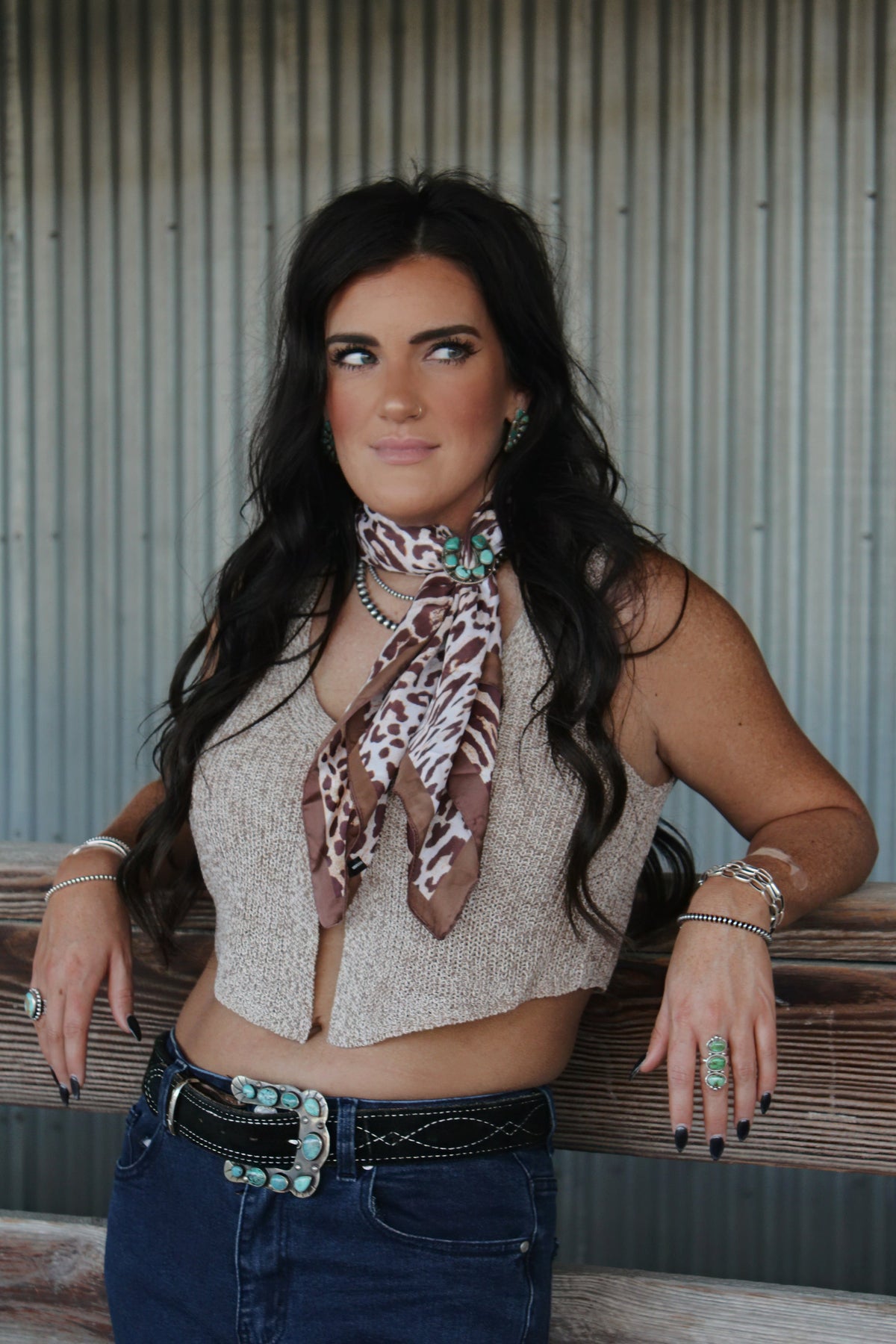 FRONT HOOK CROPPED KNIT CARDIGAN VEST : TAUPE - Cluff CO LLC