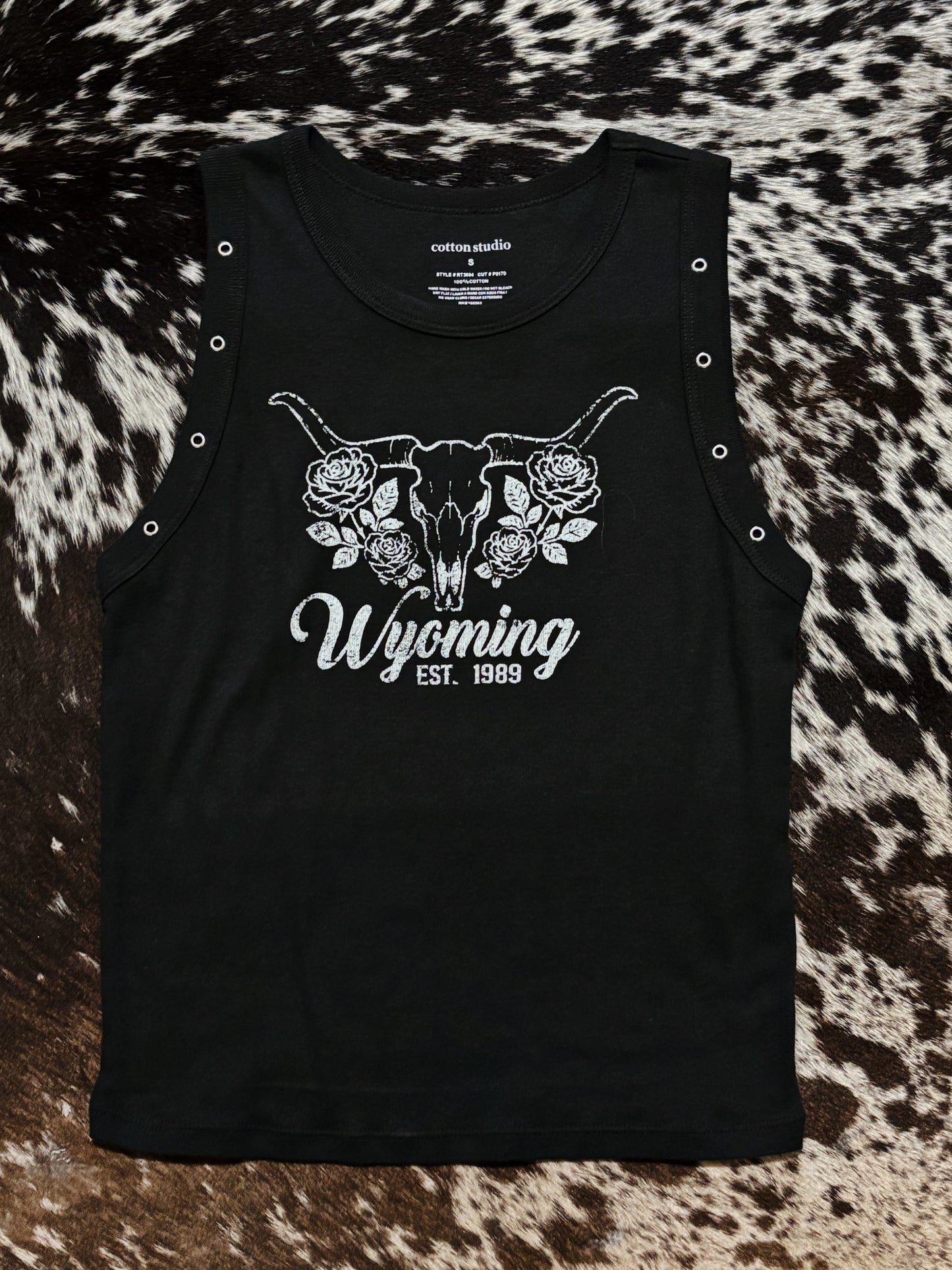 Wyoming Grommet Tank - Cluff CO LLC